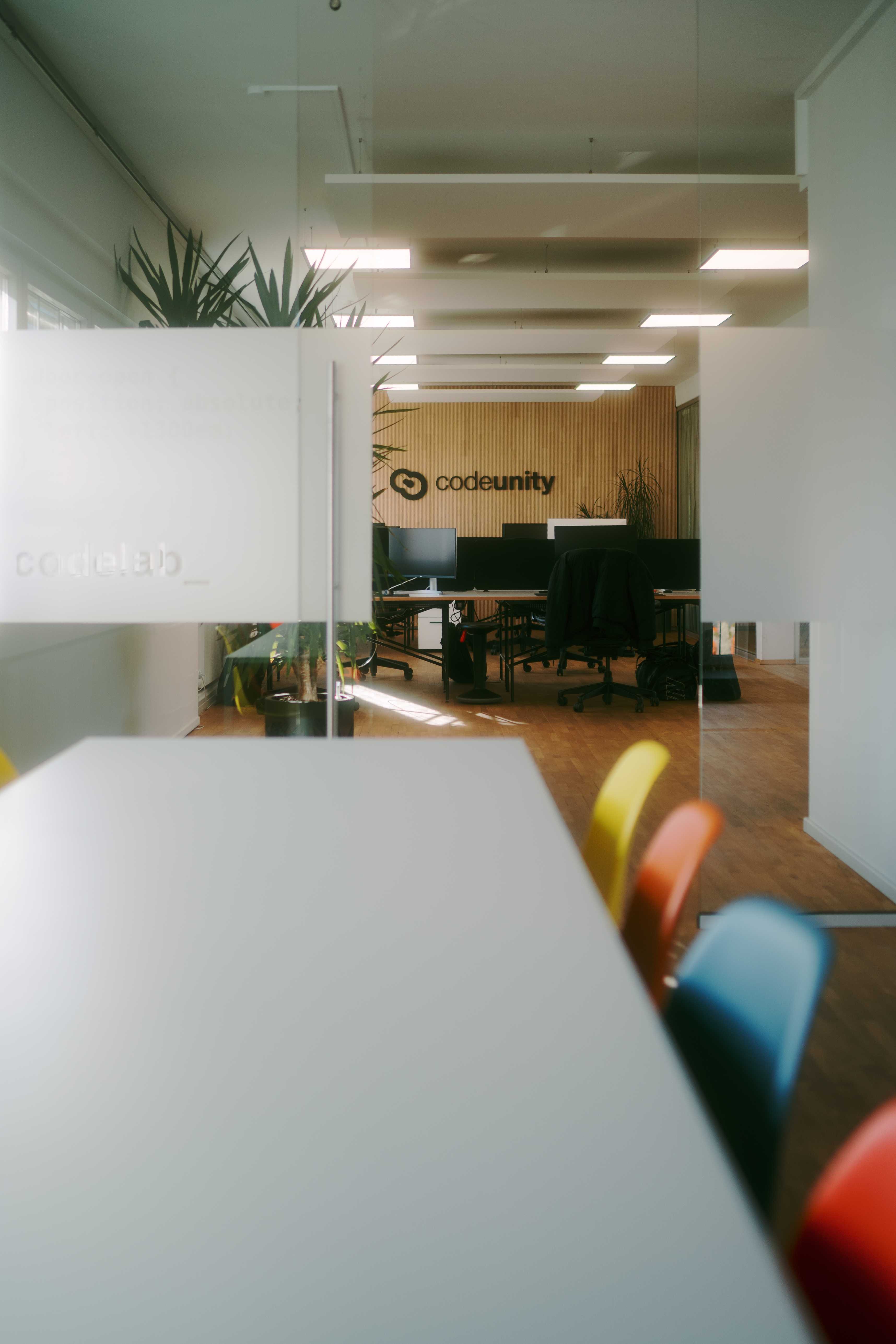 Office Ansicht vom Esstisch